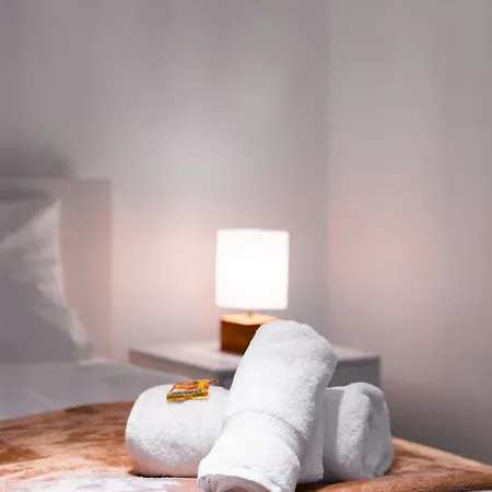 Apartmán Moderne Stadtwohnung An Der Fussgaengerzone, Smart Tv, Kingsize-bett, Couch, Kueche