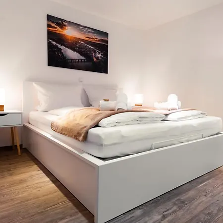 Appartamento Moderne Stadtwohnung An Der Fussgaengerzone, Smart Tv, Kingsize-bett, Couch, Kueche Passavia