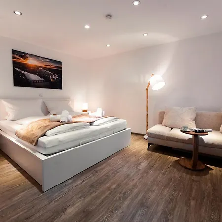 Moderne Stadtwohnung An Der Fussgaengerzone, Smart Tv, Kingsize-bett, Couch, Kueche Passavia