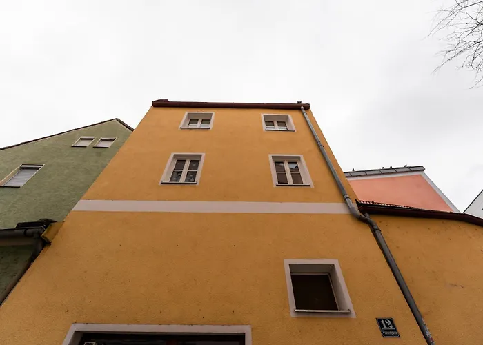 Moderne Stadtwohnung An Der Fussgaengerzone, Smart Tv, Kingsize-bett, Couch, Kueche * Passavia
